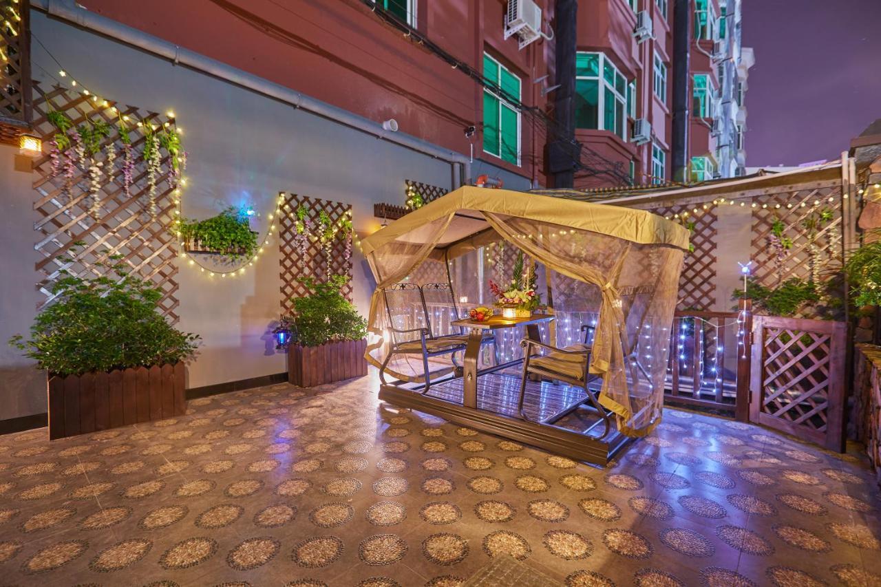 Yiwu Boman Boutique Hotel Bagian luar foto