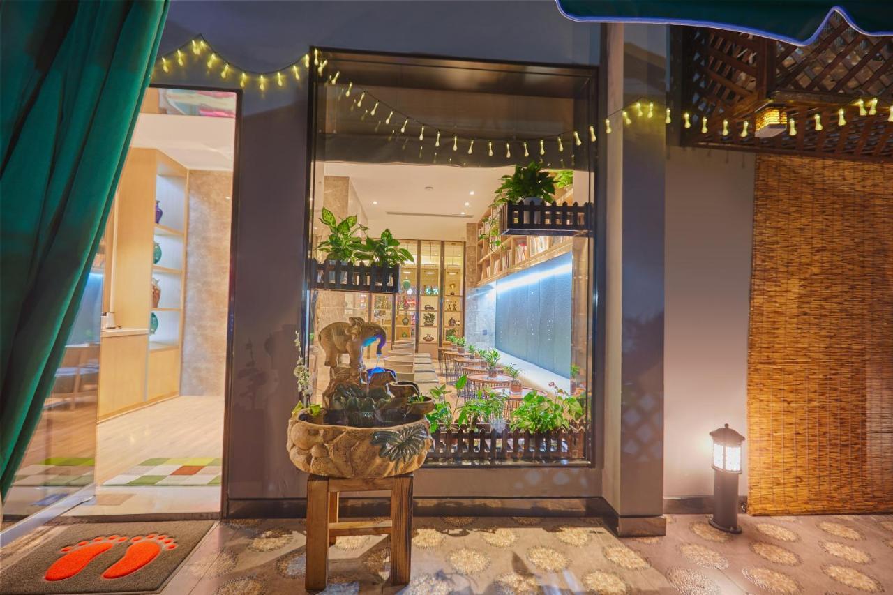 Yiwu Boman Boutique Hotel Bagian luar foto